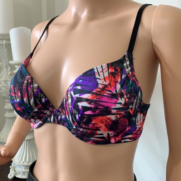 PINK Victoria's Secret Other - Pink Victoria’s Secret cute bra